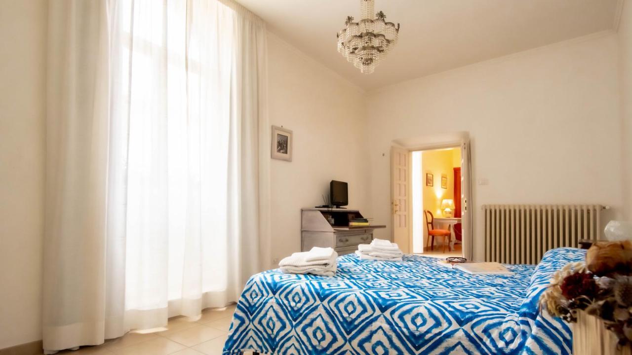 Appartamento Piazza Santa Maria Nuova Вітербо Екстер'єр фото